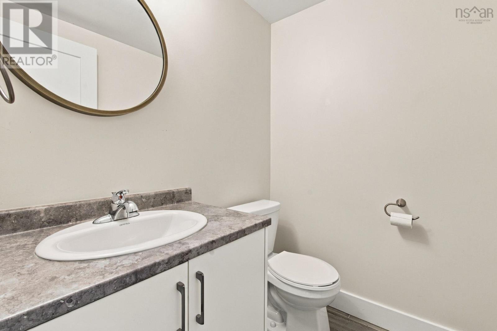 76 Tilbury Avenue Property Photo 43
