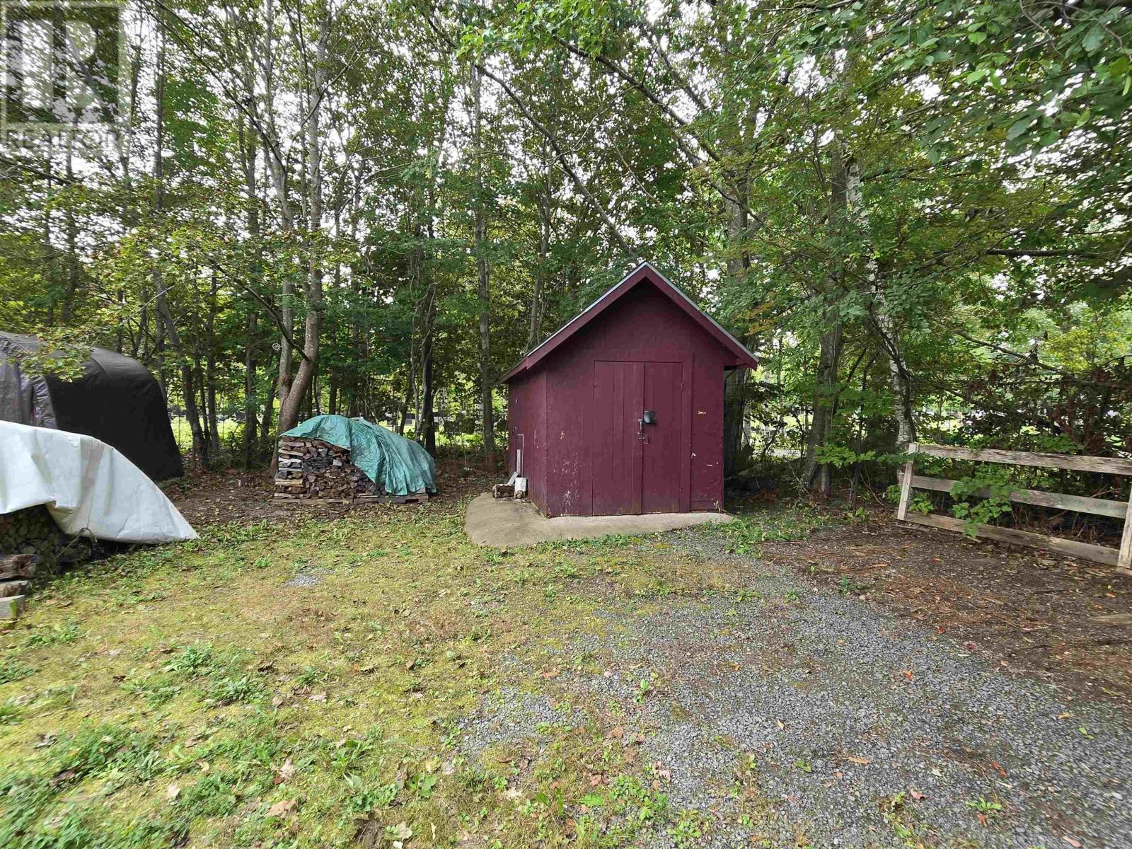 115 Starr Street Property Photo 3