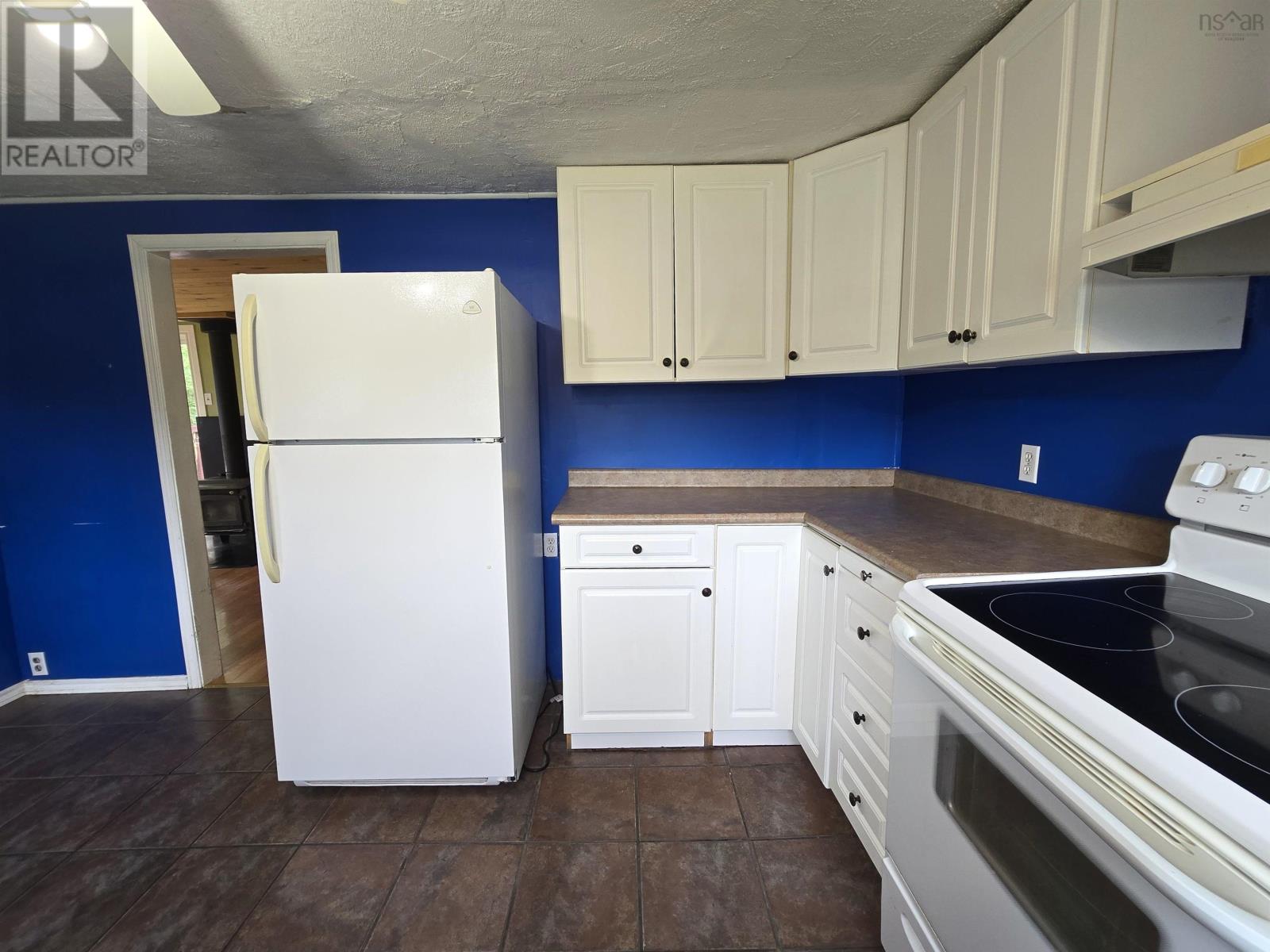 115 Starr Street Property Photo 6