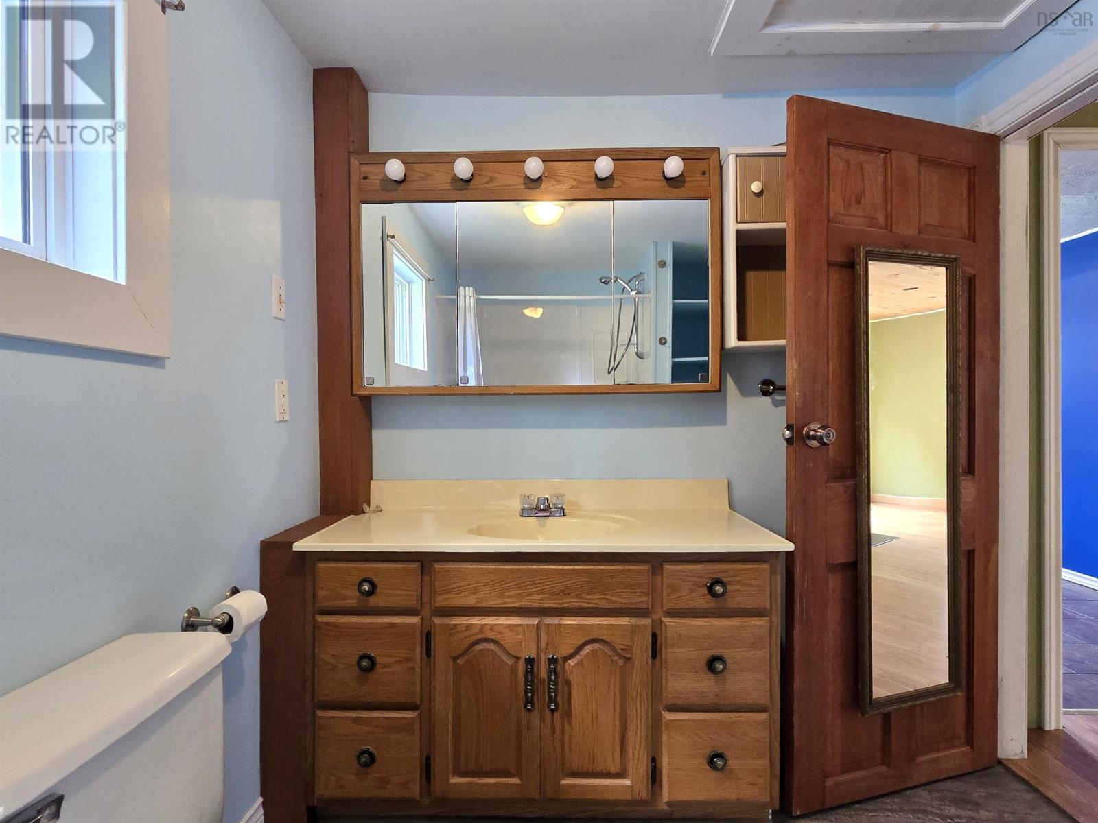 115 Starr Street Property Photo 18