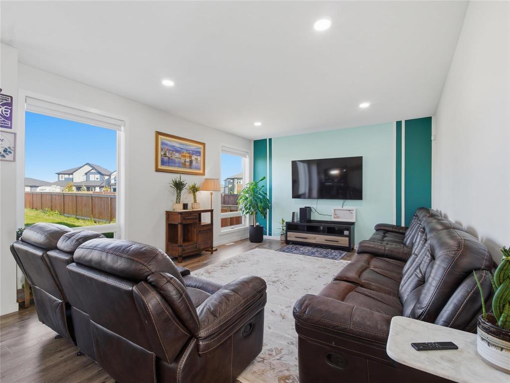 15 Bakersfield Court Property Photo 17