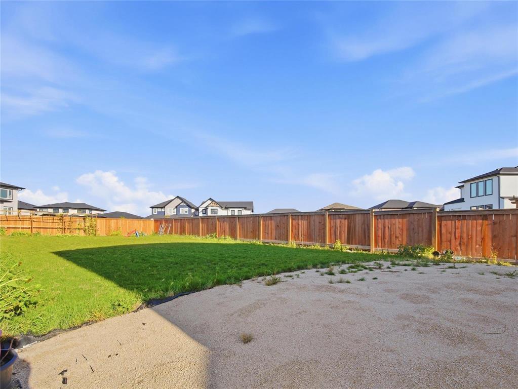 15 Bakersfield Court Property Photo 34