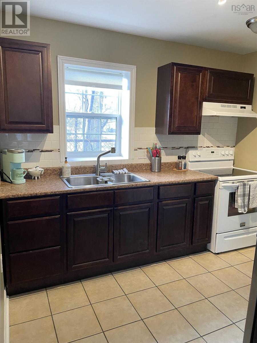 6024 Lady Hammond Road Property Photo 15