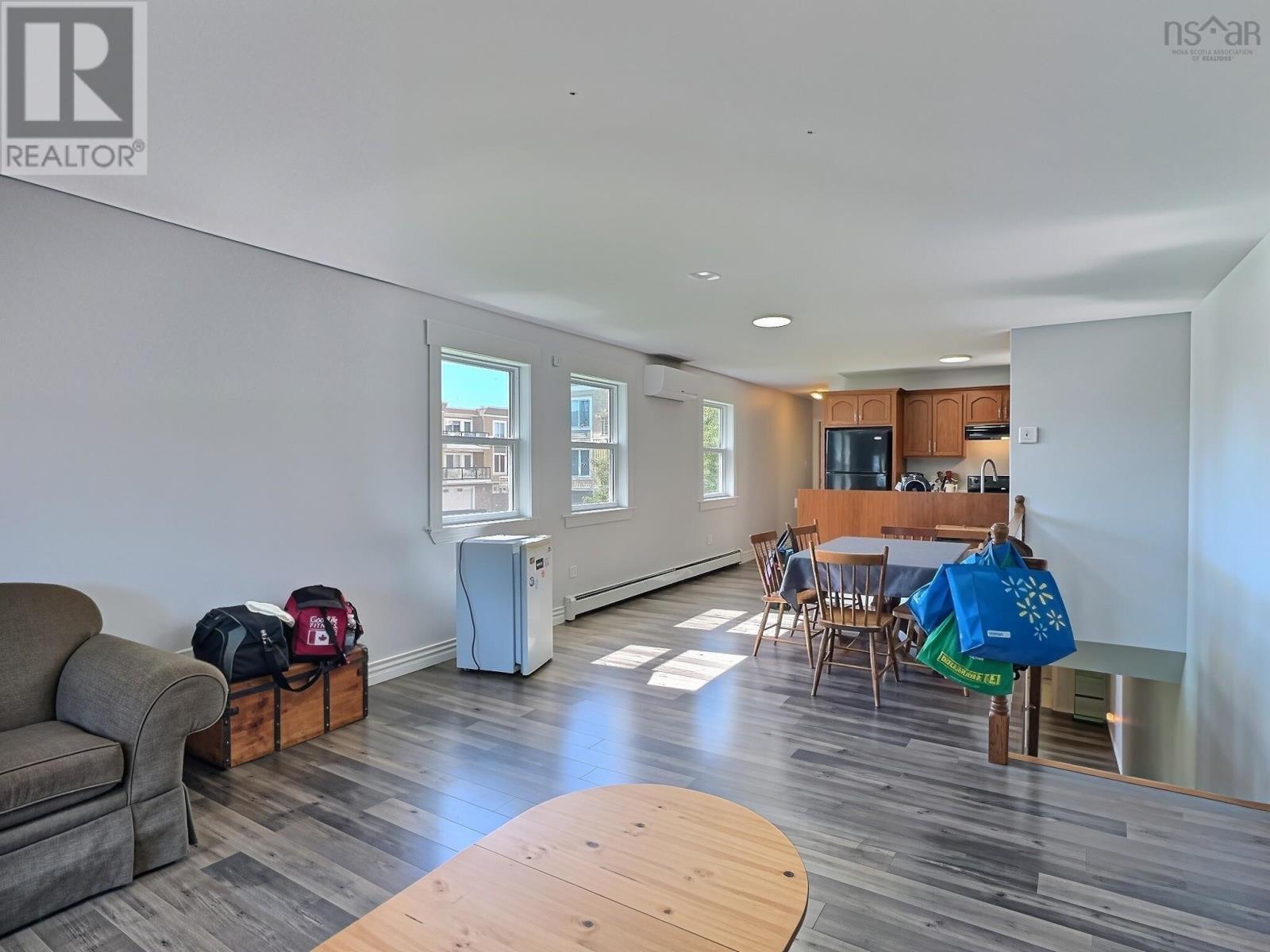 A&b 90 Ford Street Property Photo 6