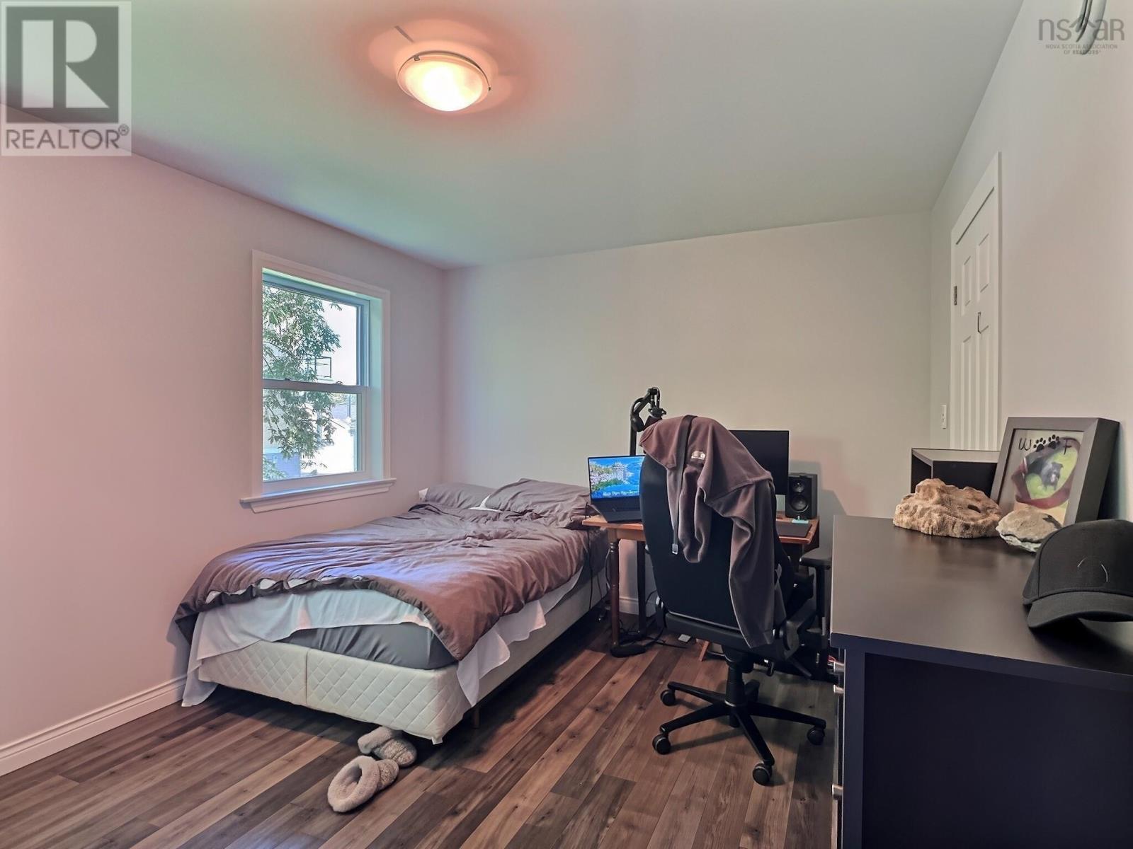 A&b 90 Ford Street Property Photo 8