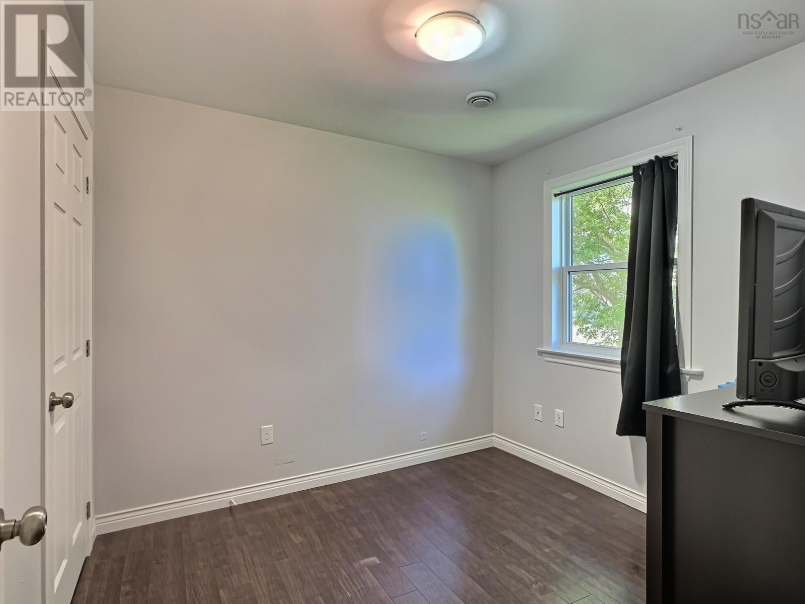 A&b 90 Ford Street Property Photo 13