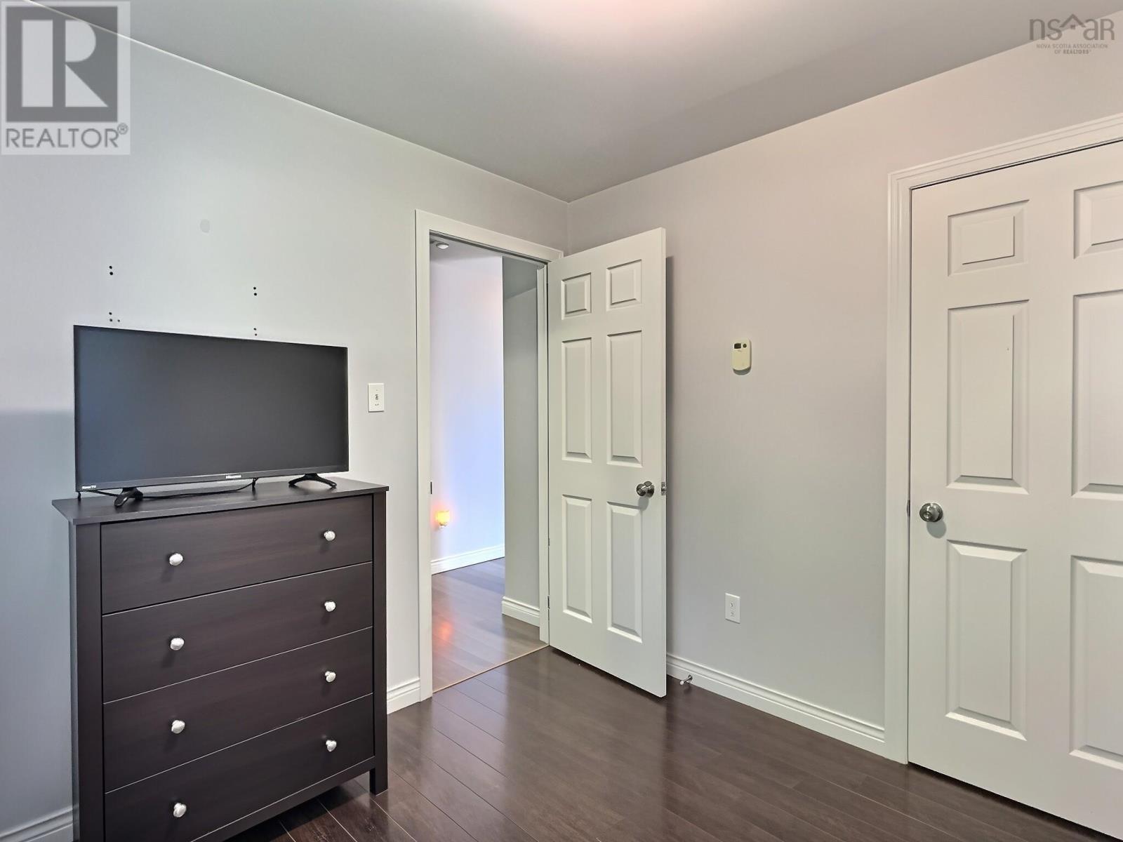 A&b 90 Ford Street Property Photo 14