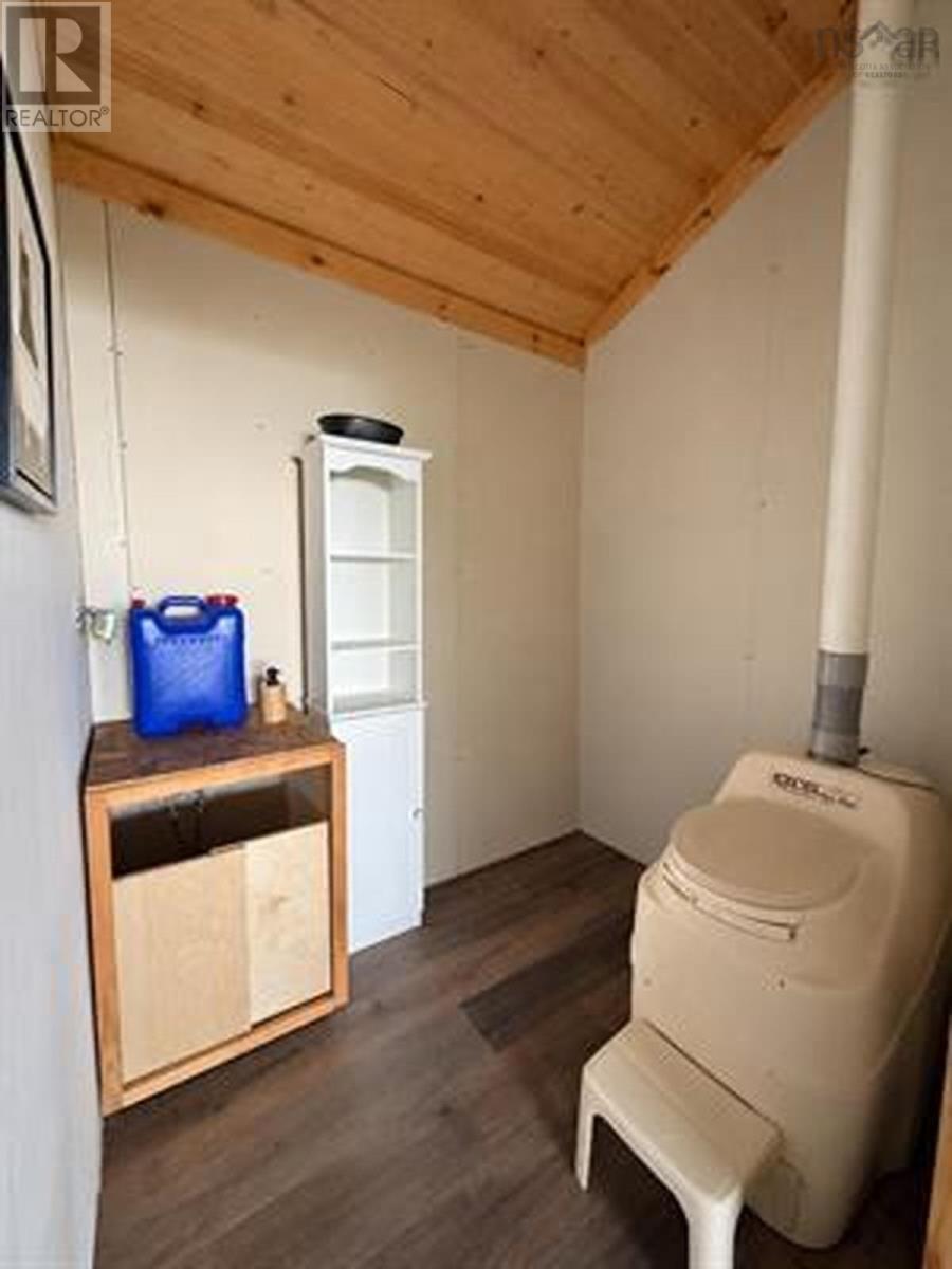 Shore Road Property Photo 18