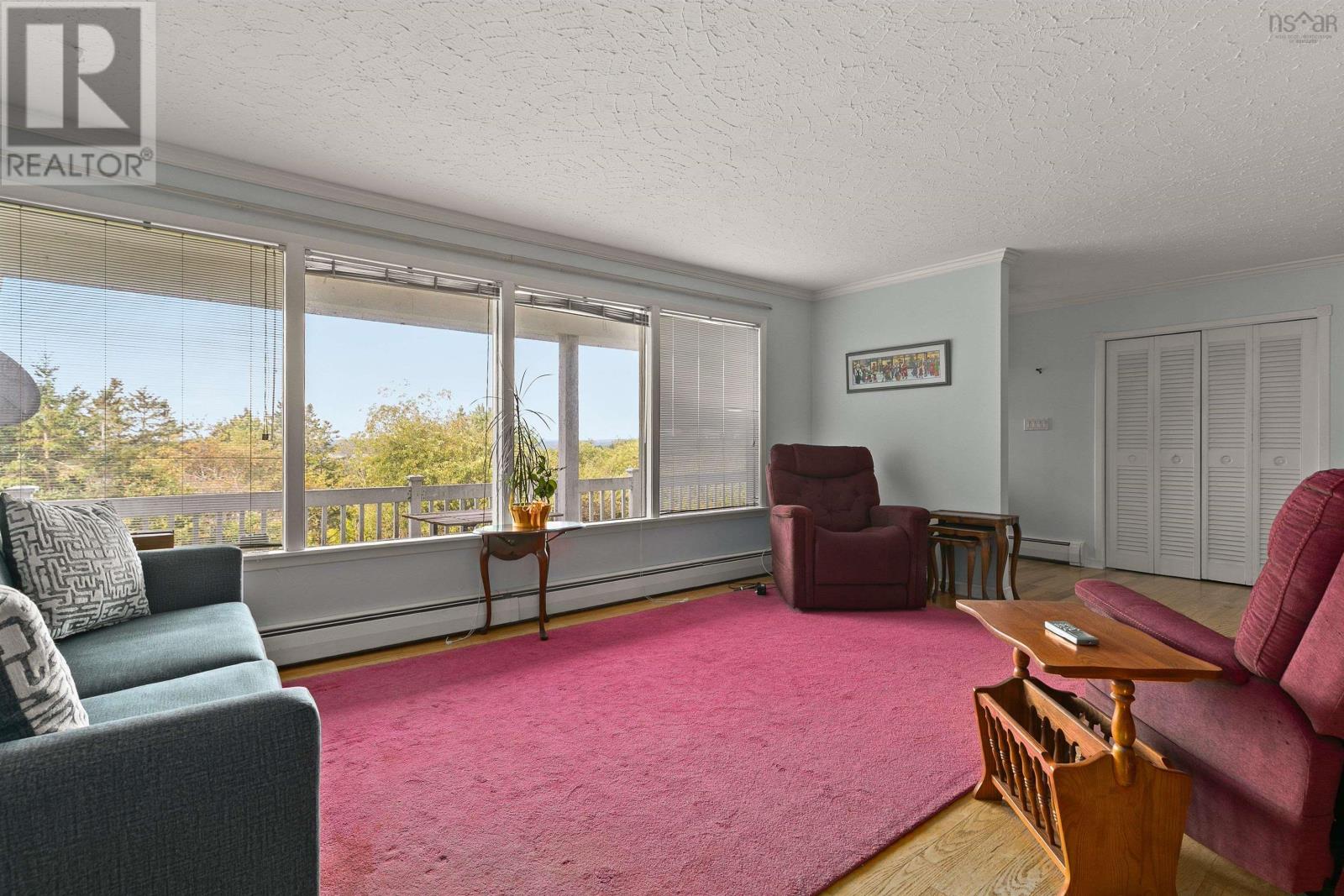 28 Oakview Drive Property Photo 12