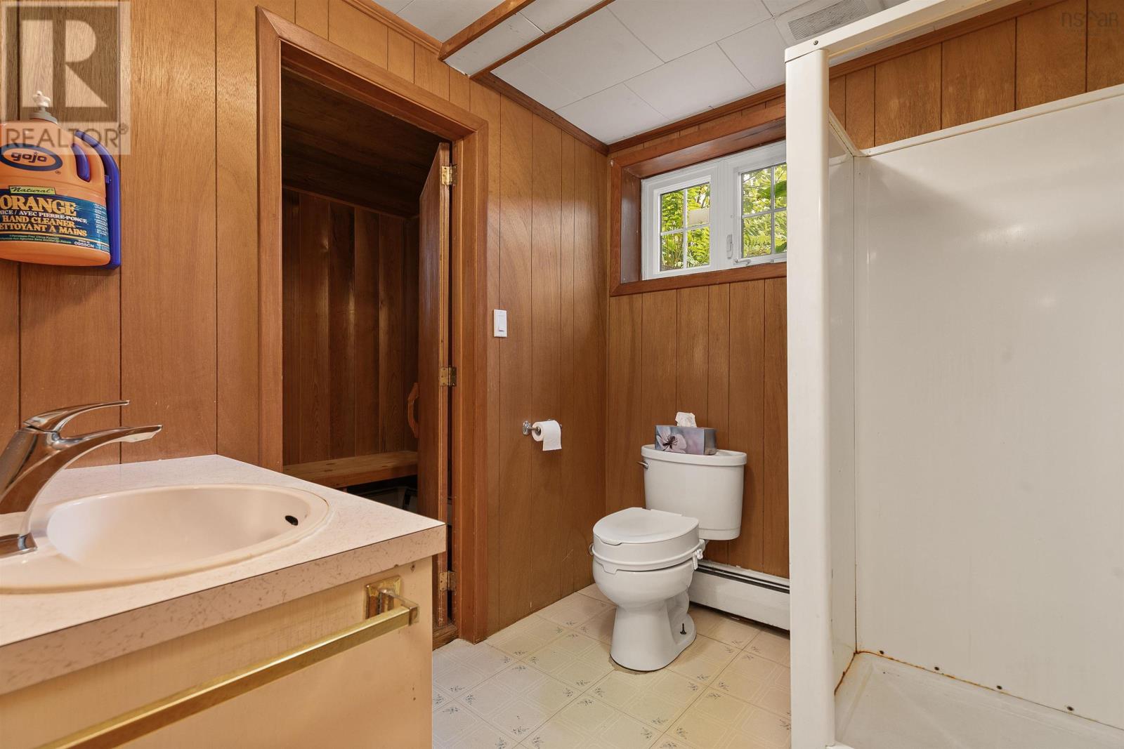 28 Oakview Drive Property Photo 32