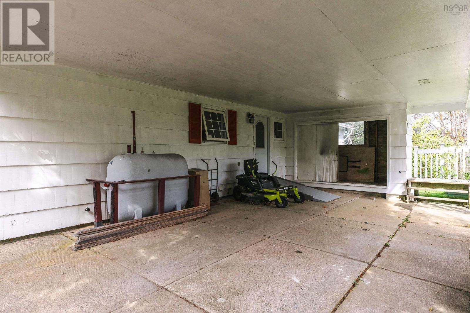 28 Oakview Drive Property Photo 35