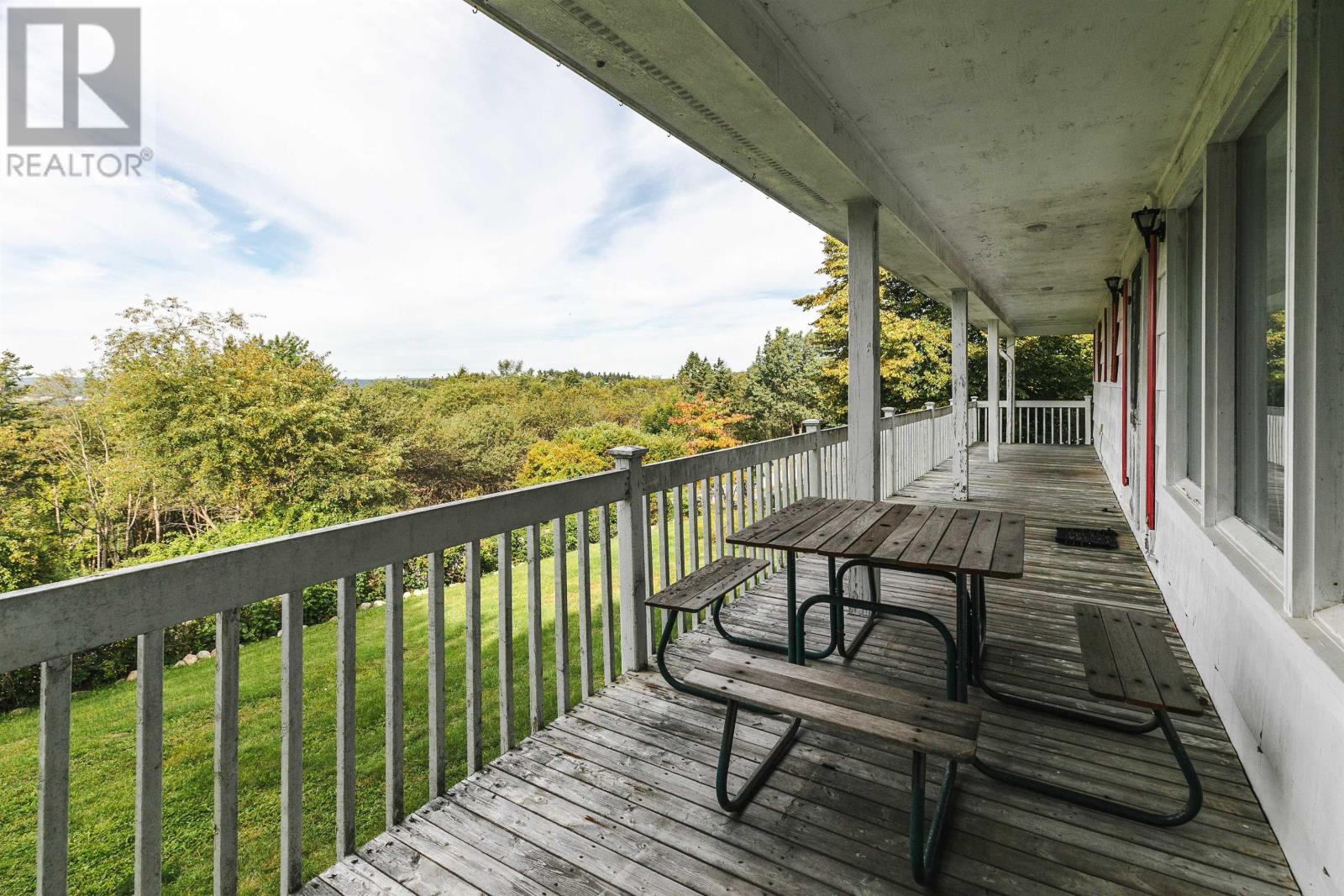 28 Oakview Drive Property Photo 38