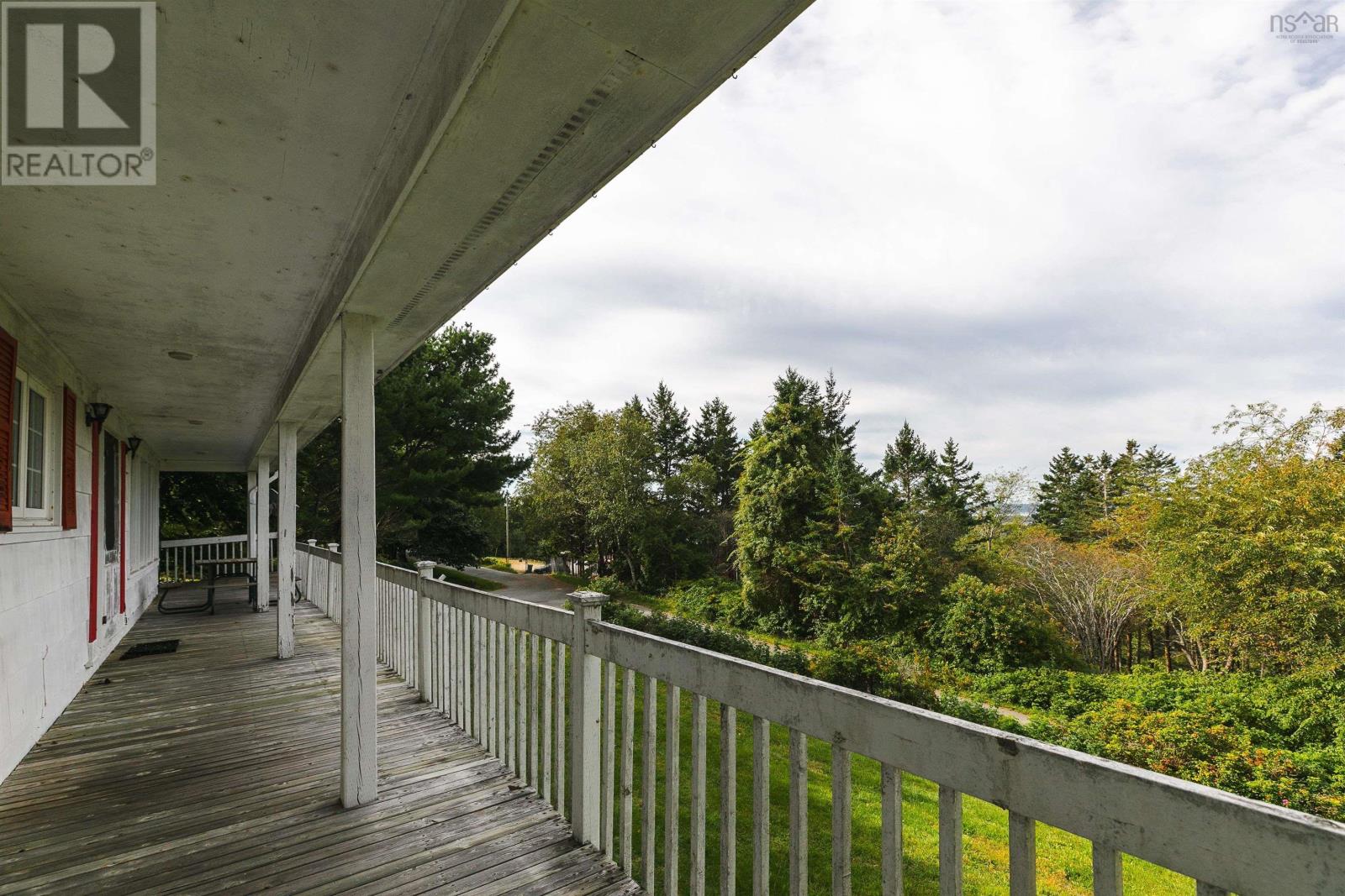 28 Oakview Drive Property Photo 40