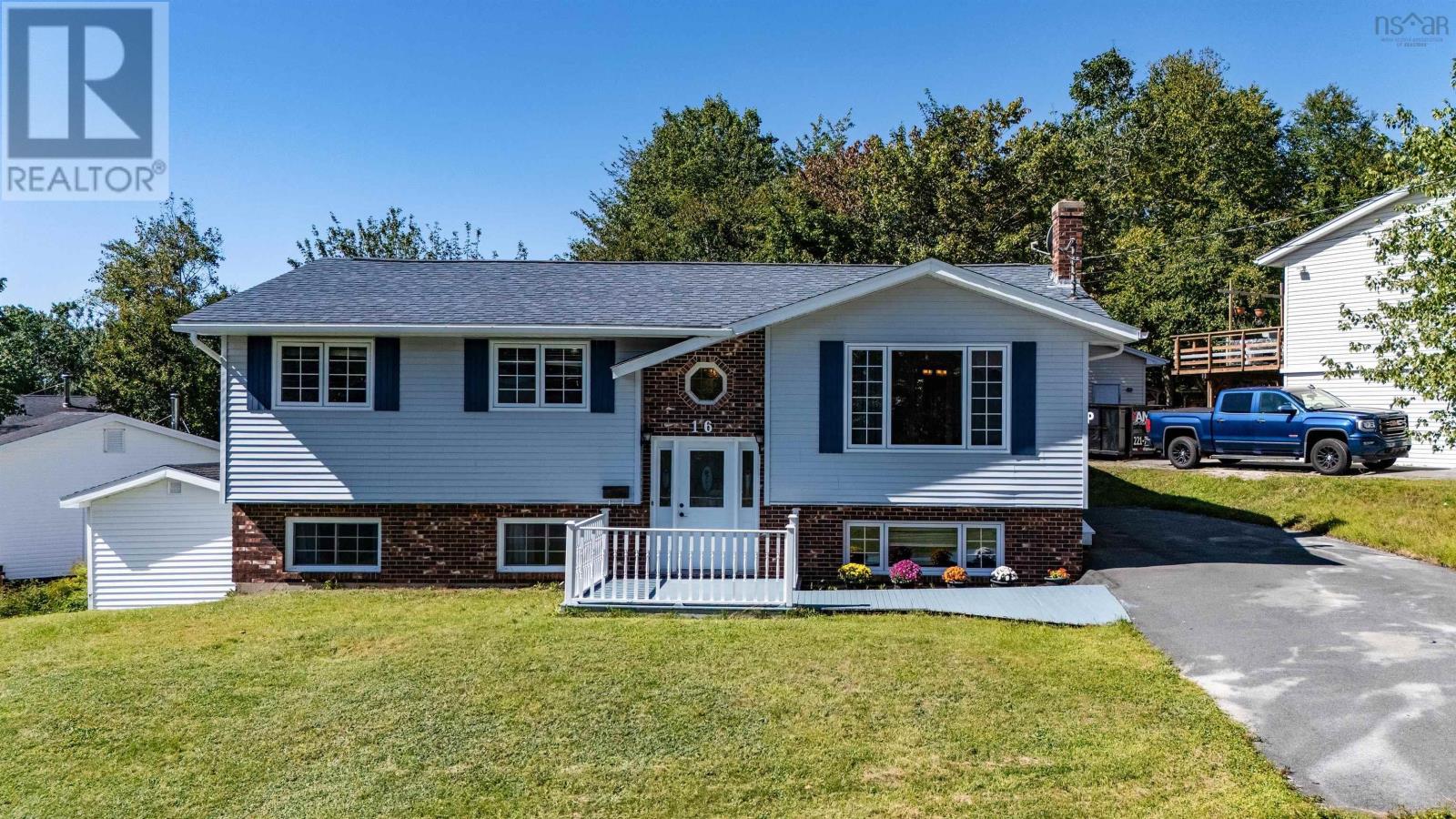 16 Rothsay Court Property Photo 1