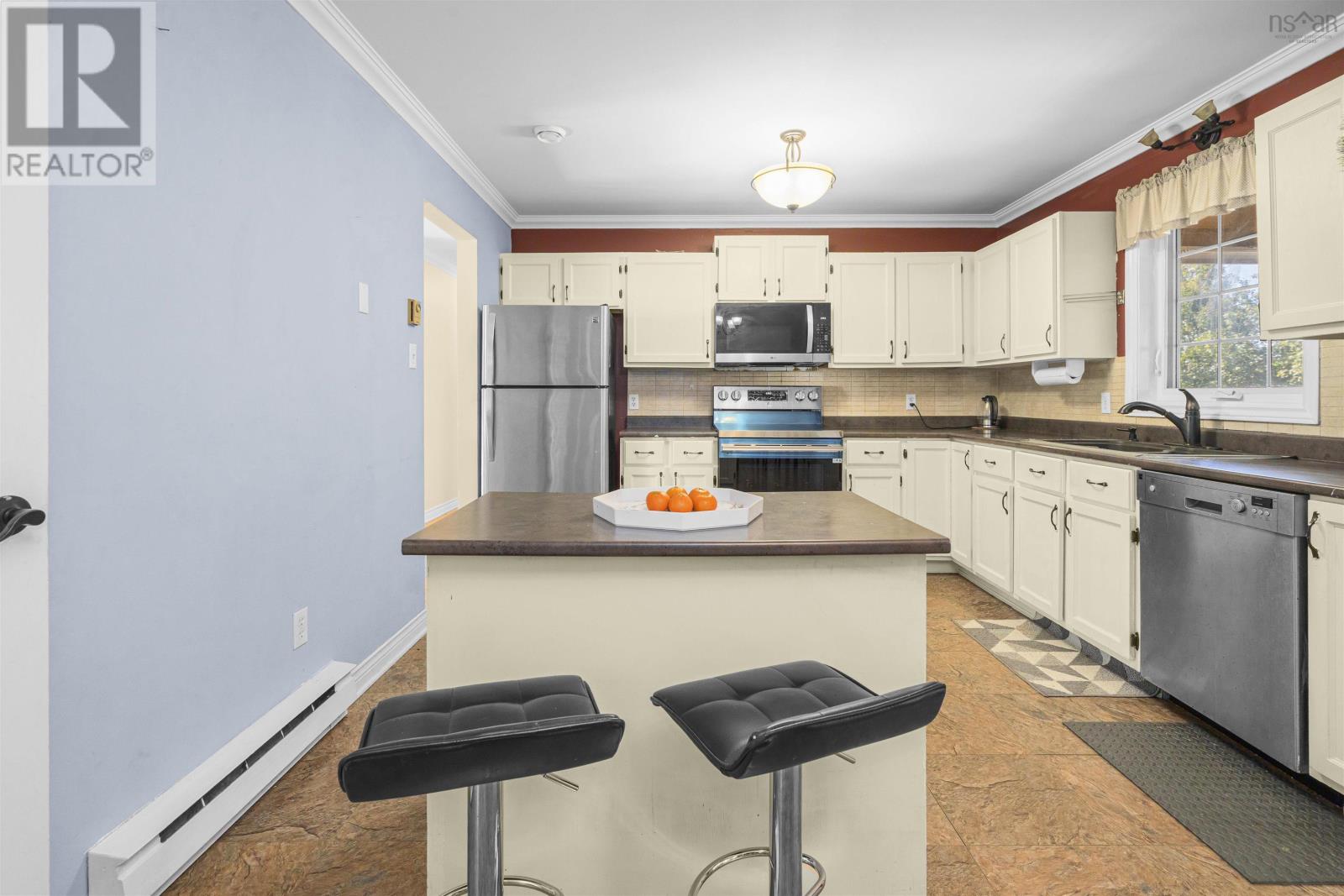 16 Rothsay Court Property Photo 7