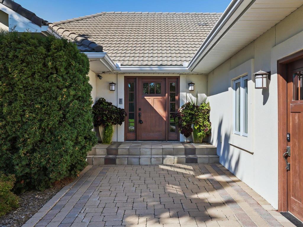 260 Golfview Crescent Property Photo 3