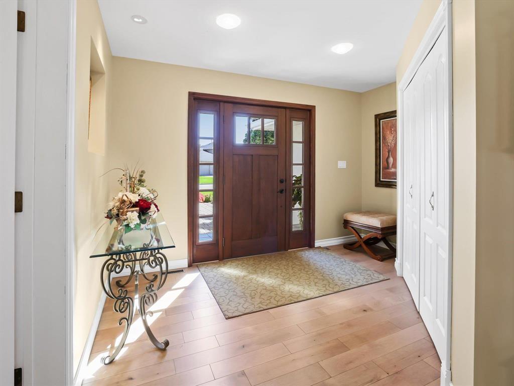 260 Golfview Crescent Property Photo 4