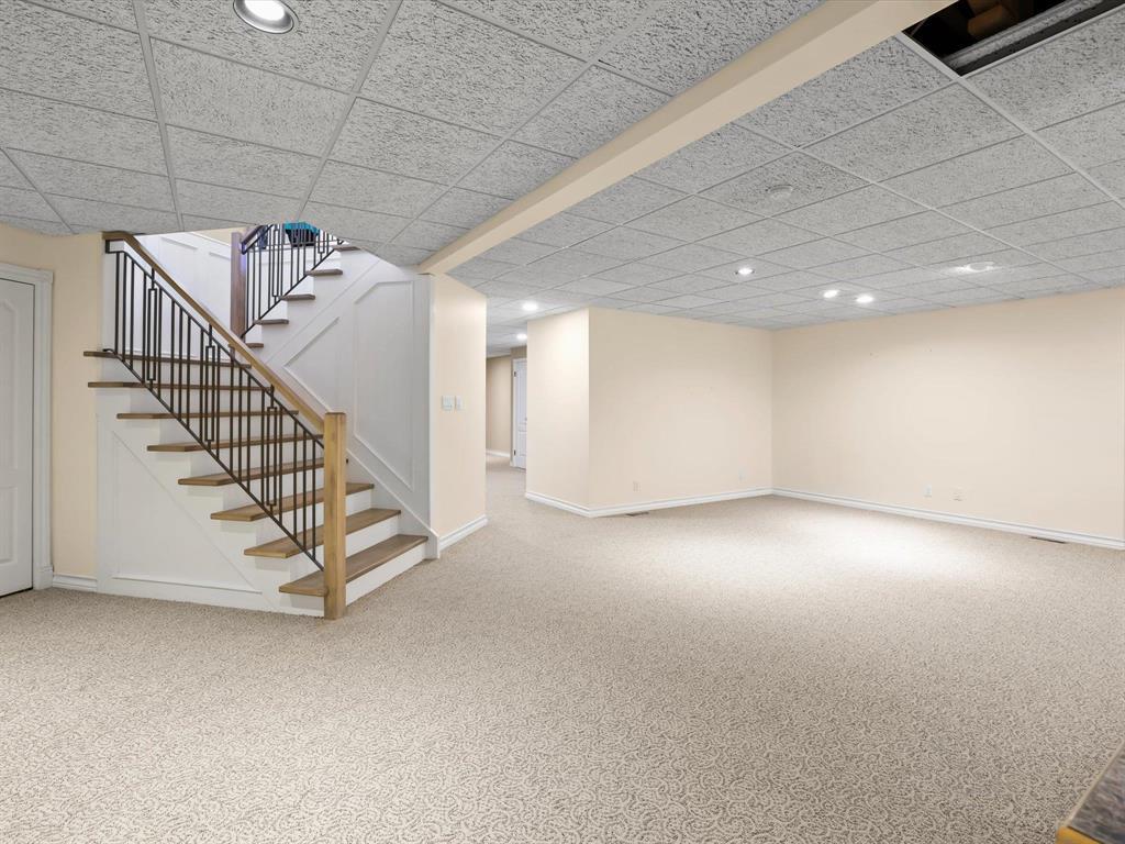 260 Golfview Crescent Property Photo 25