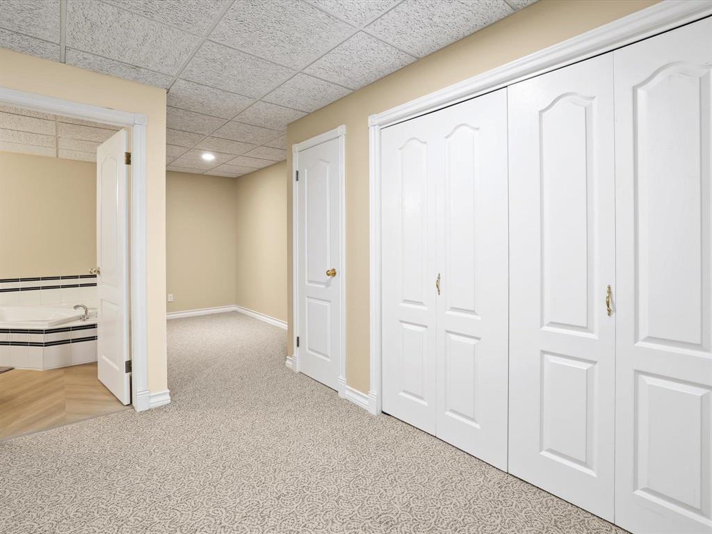 260 Golfview Crescent Property Photo 33