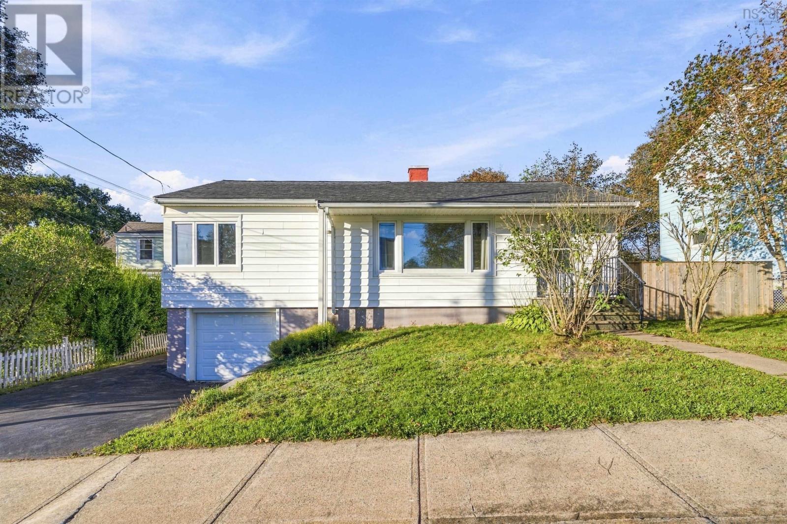6881 Vaughan Avenue Property Photo 1