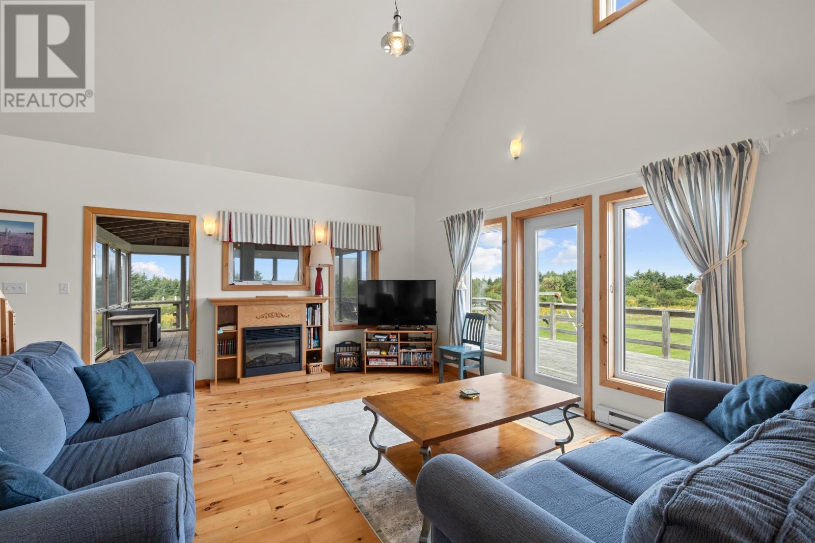 64 Lecky Crescent Property Photo 10