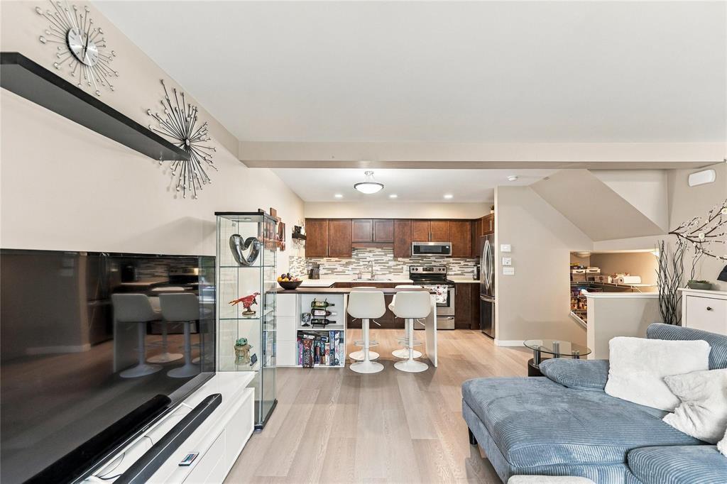 408 280 Amber Trail Property Photo 6