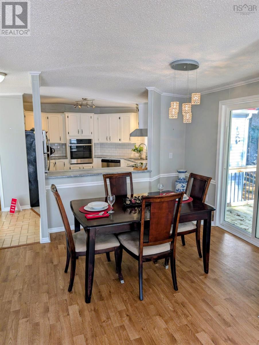 24 Autumn Street Property Photo 20