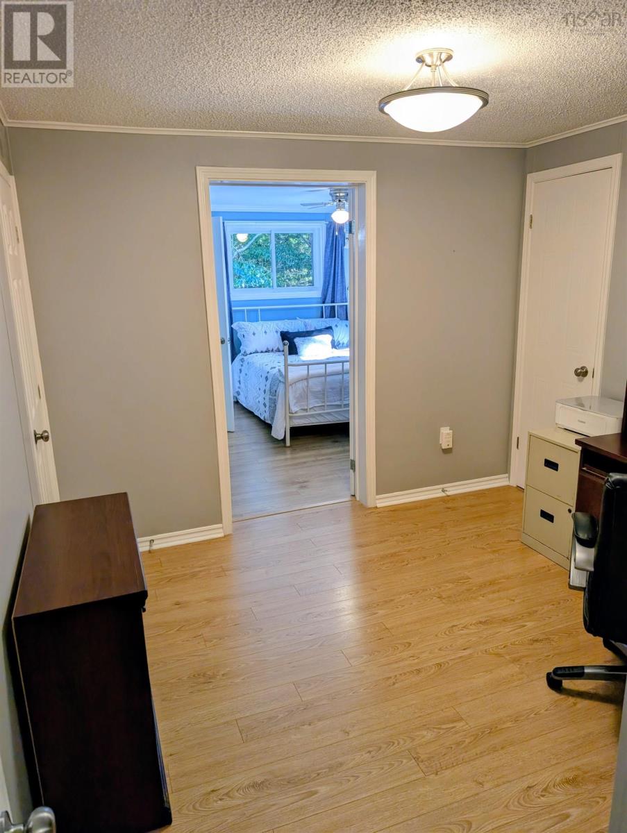 24 Autumn Street Property Photo 25
