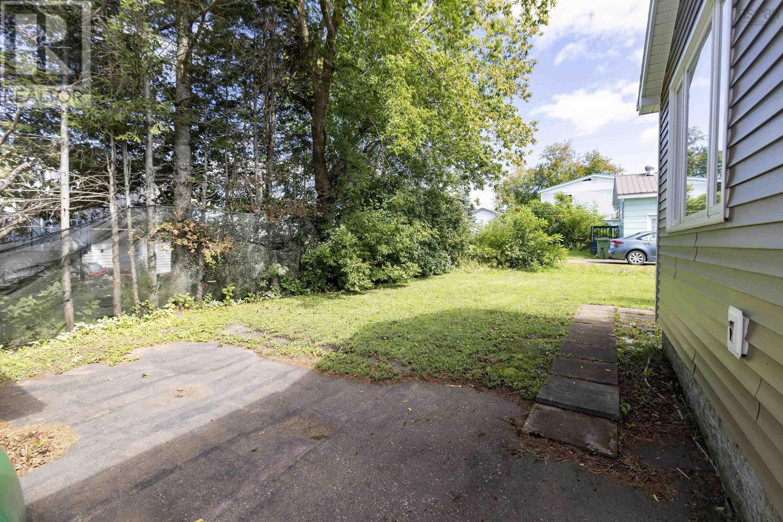 52 Queen Street Property Photo 3