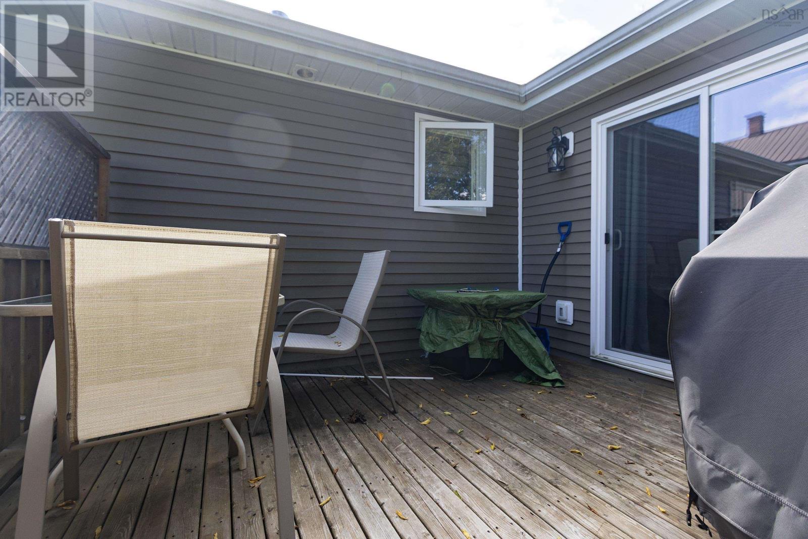 52 Queen Street Property Photo 5