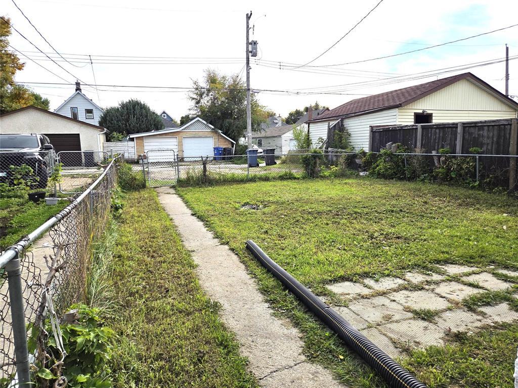 524 Windsor Avenue Property Photo 8