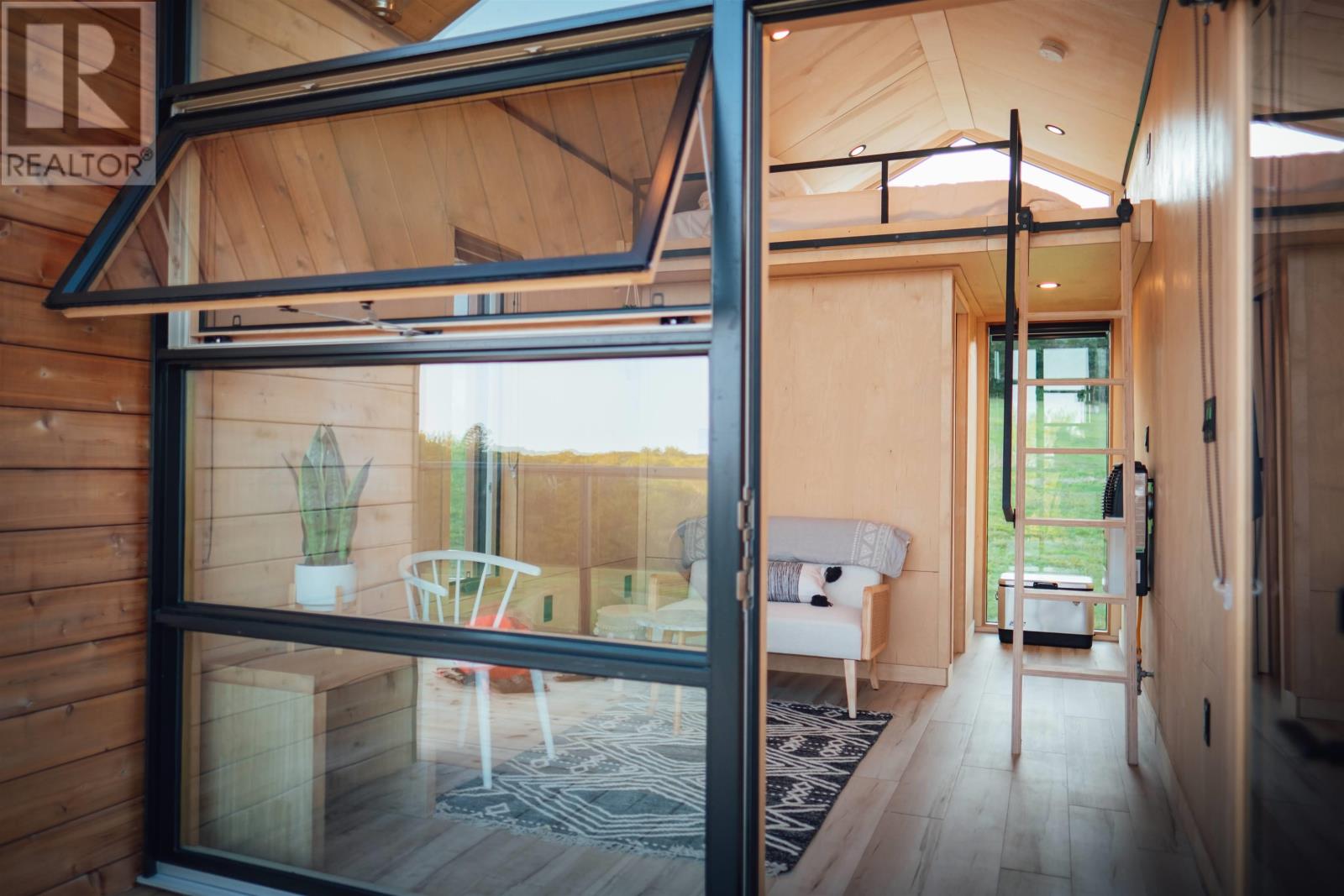 17025 Trans-canada Highway Property Photo 9