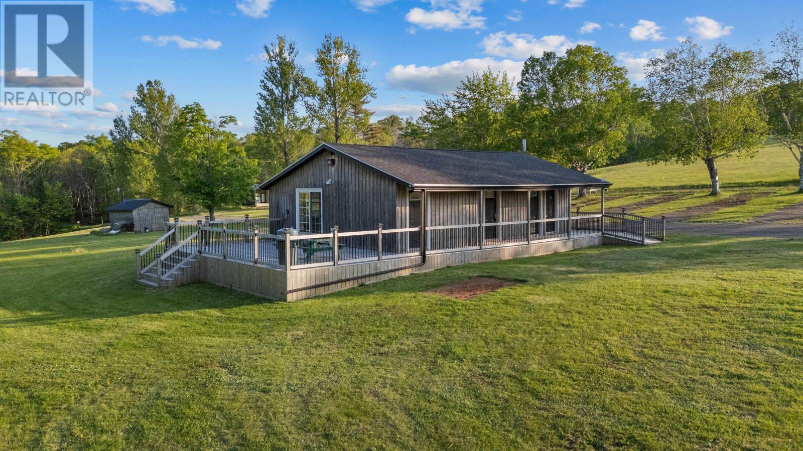 17025 Trans-canada Highway Property Photo 16
