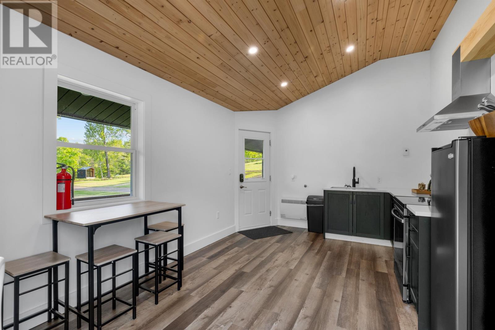 17025 Trans-canada Highway Property Photo 24