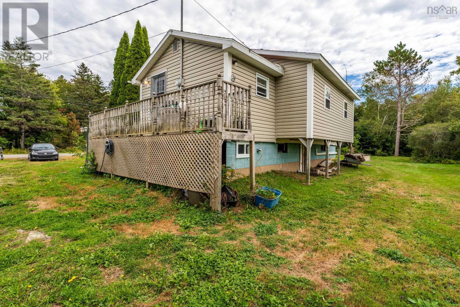 136 French Road Property Photo 6