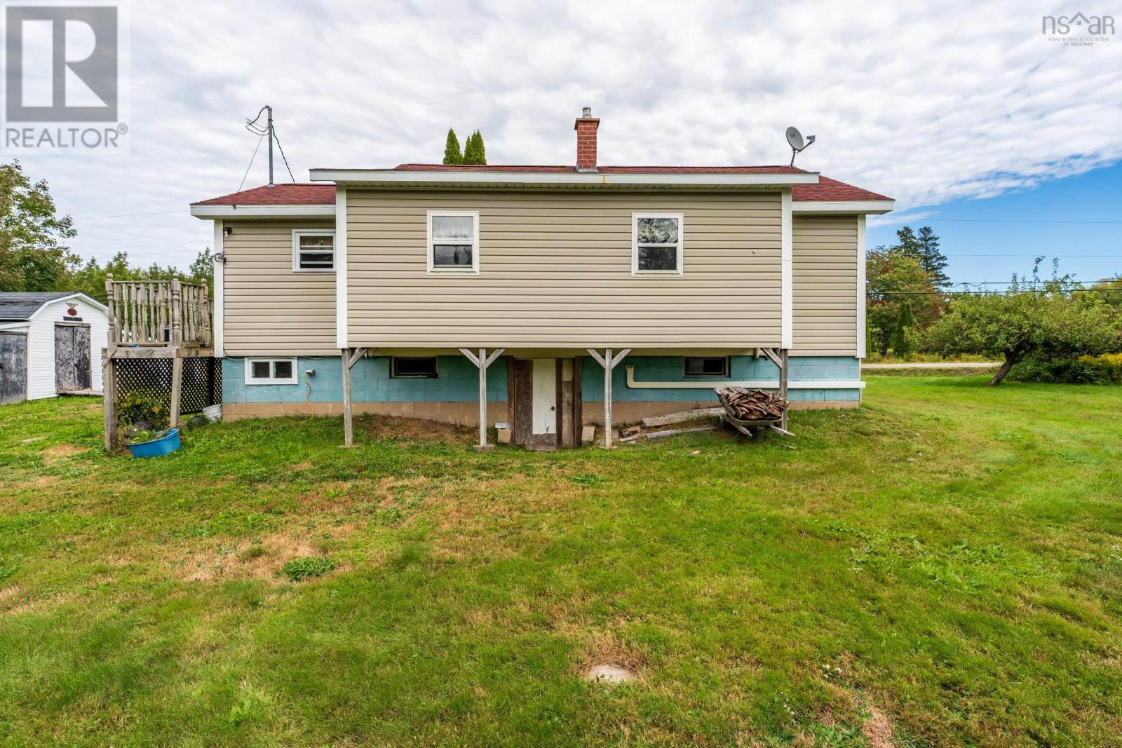 136 French Road Property Photo 7