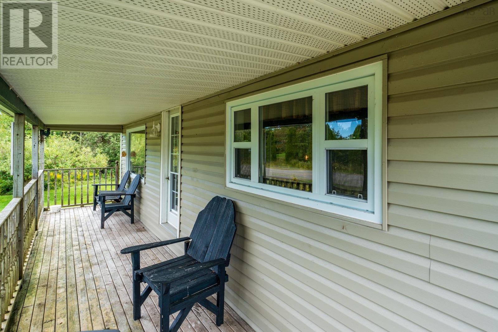 136 French Road Property Photo 9