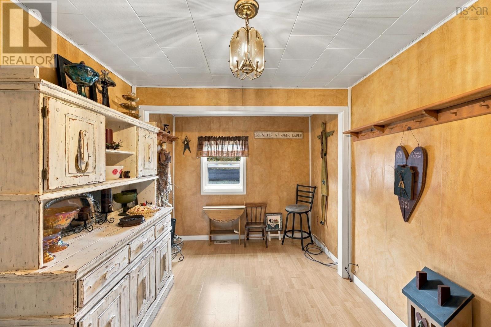 136 French Road Property Photo 23