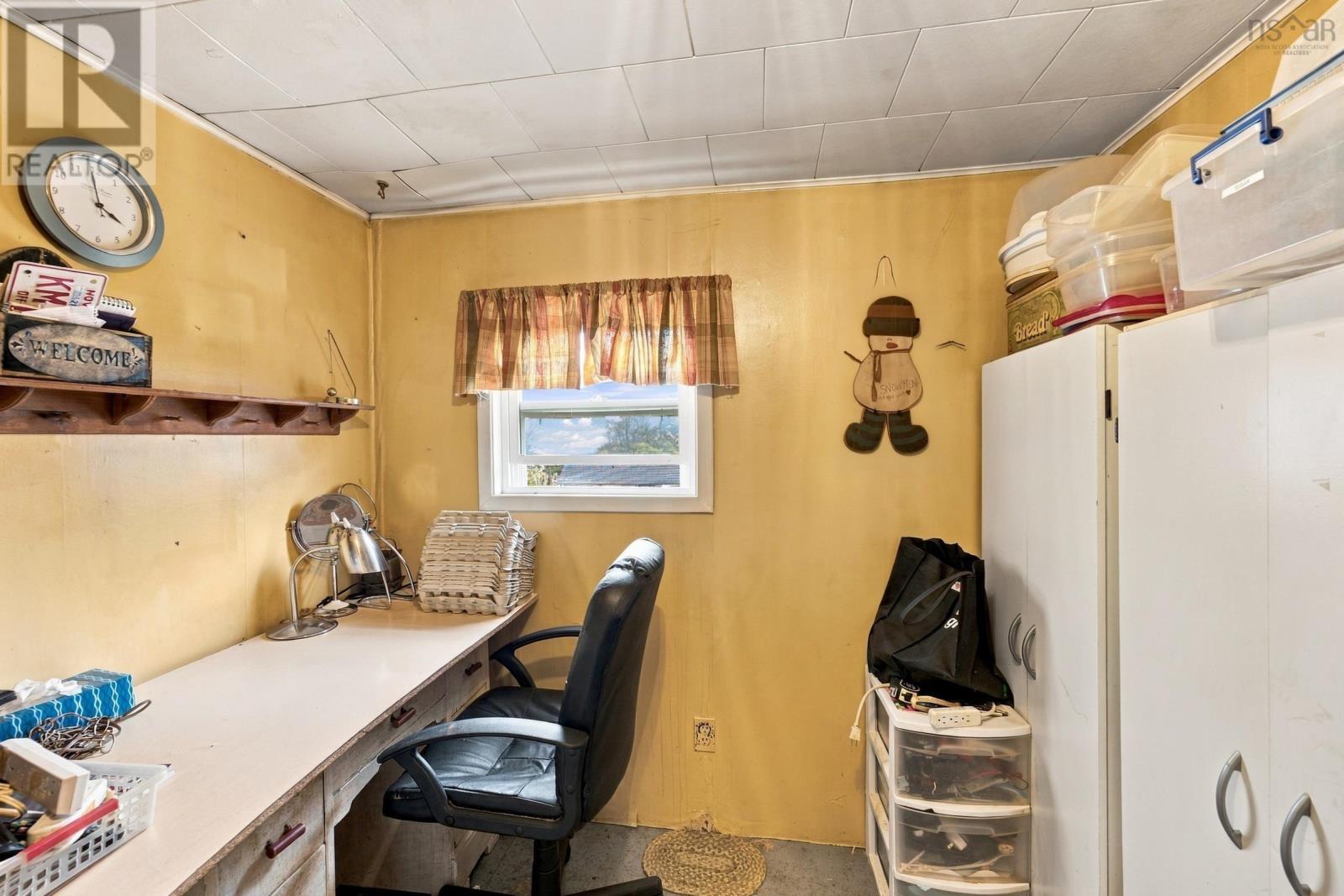 136 French Road Property Photo 33
