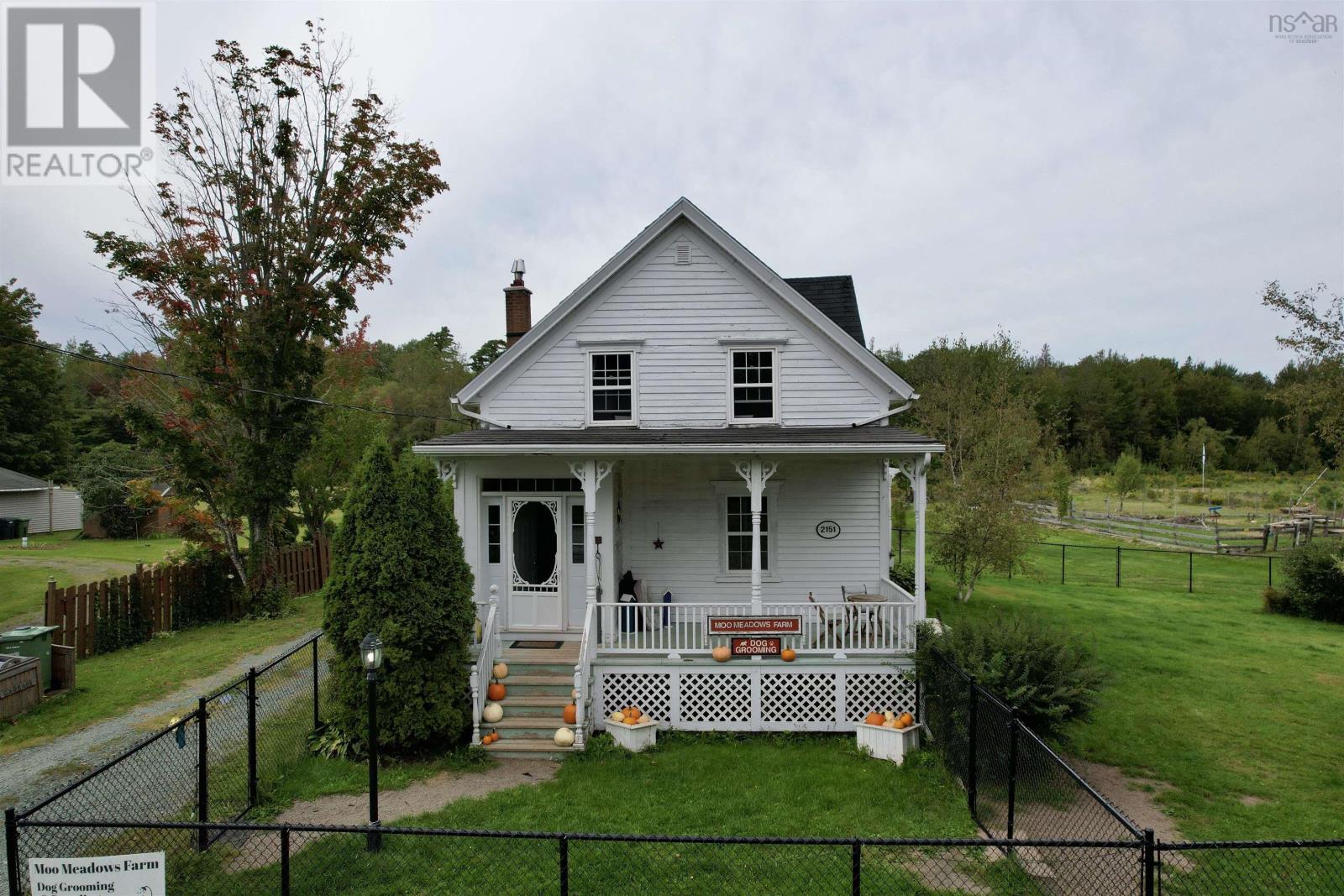2151 Wyvern Road Property Photo 1