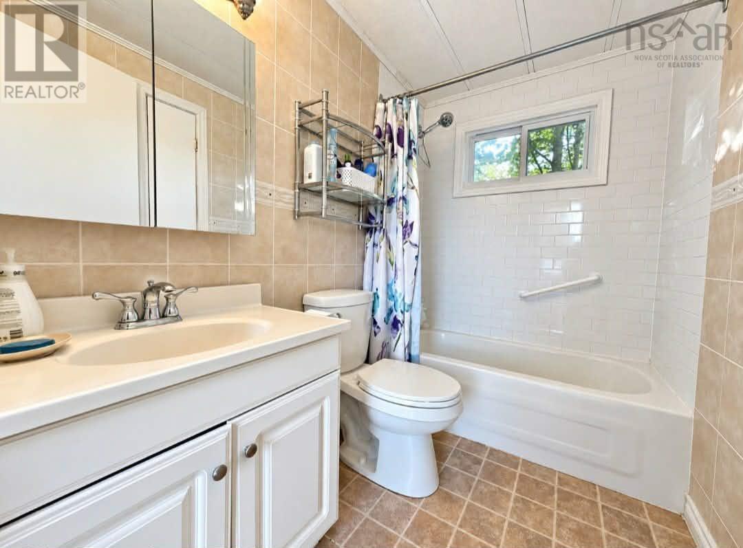 469 311 Highway Property Photo 19