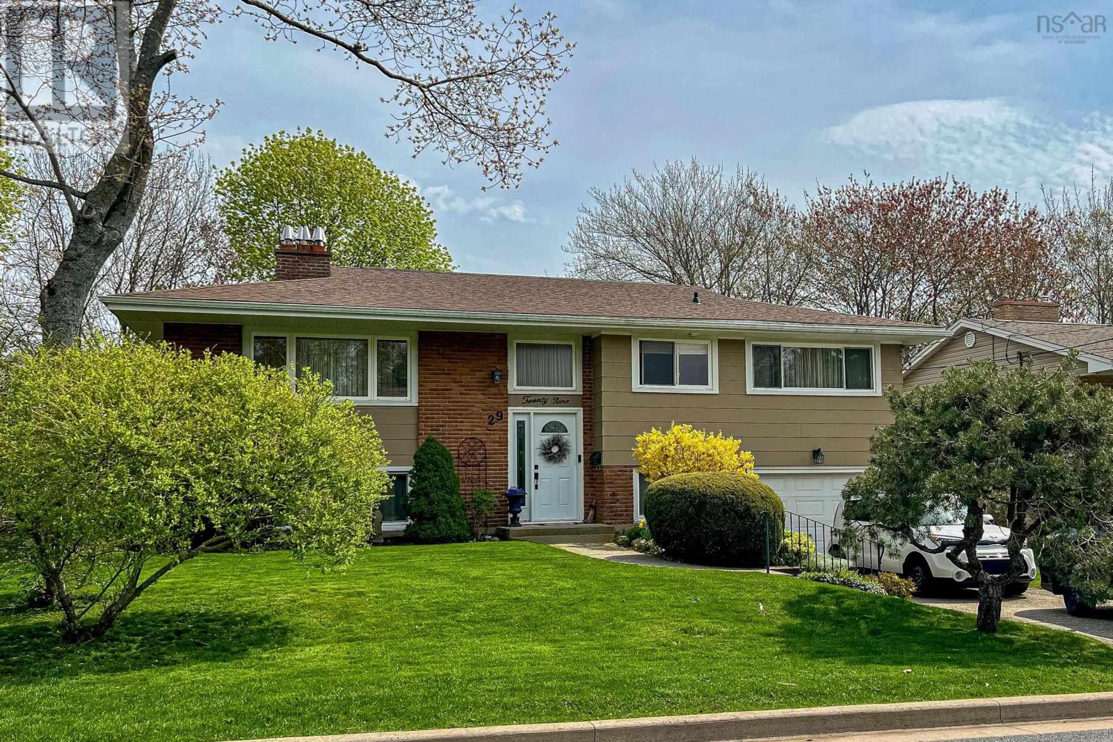29 Landrace Crescent