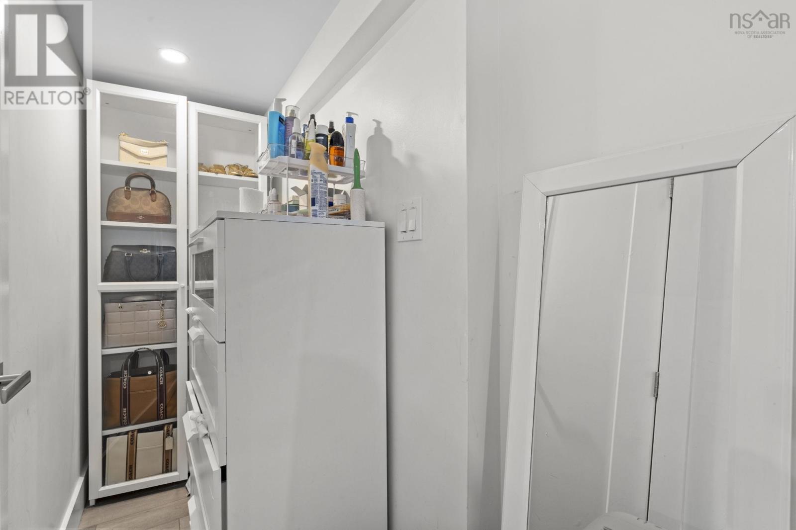 115 A Coronation Avenue Property Photo 18