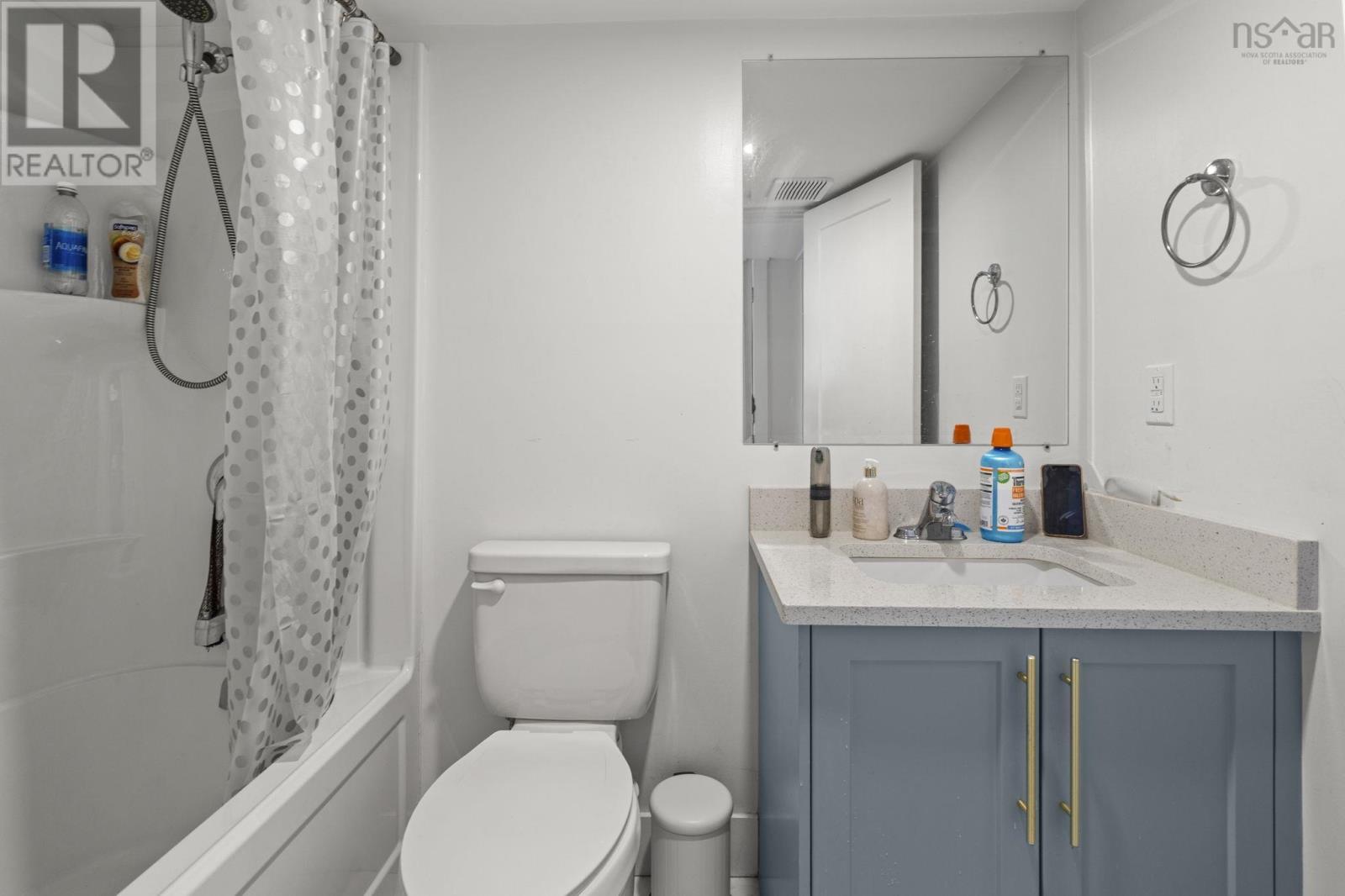 115 A Coronation Avenue Property Photo 20