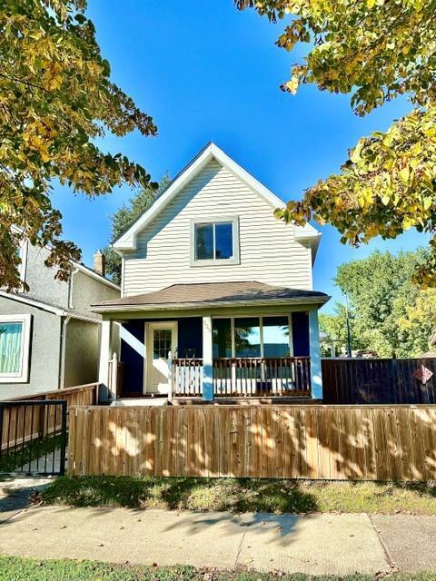 530 4th Street Property Photo 1