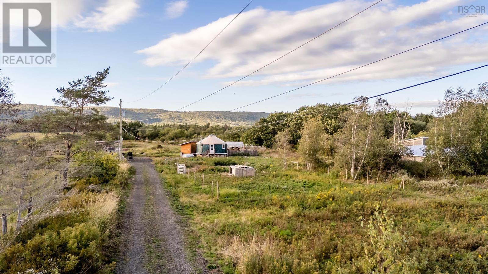 8113 Highway 1 Property Photo 6