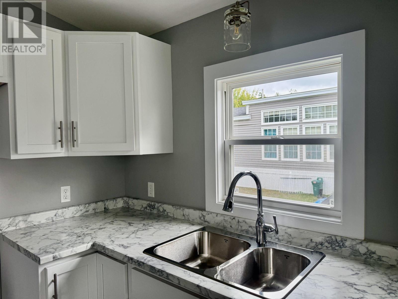 31 Johns Pass Property Photo 9