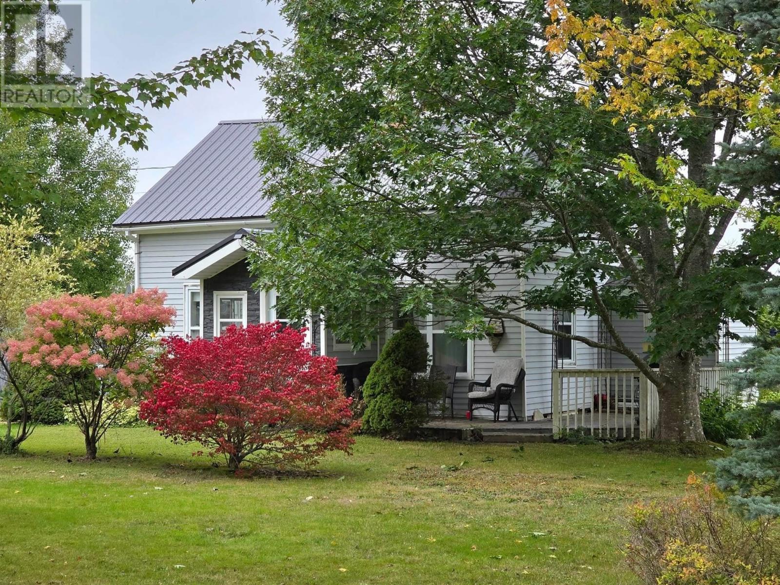 921 Upper River John Road Property Photo 1
