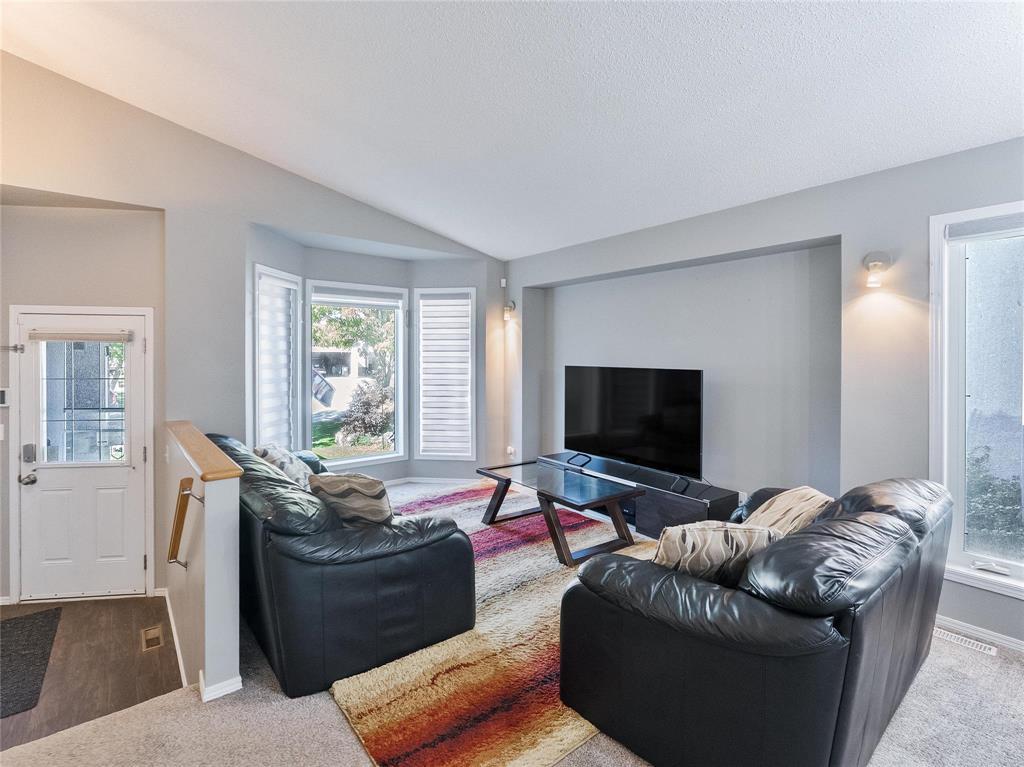 32 Julia Road Property Photo 5