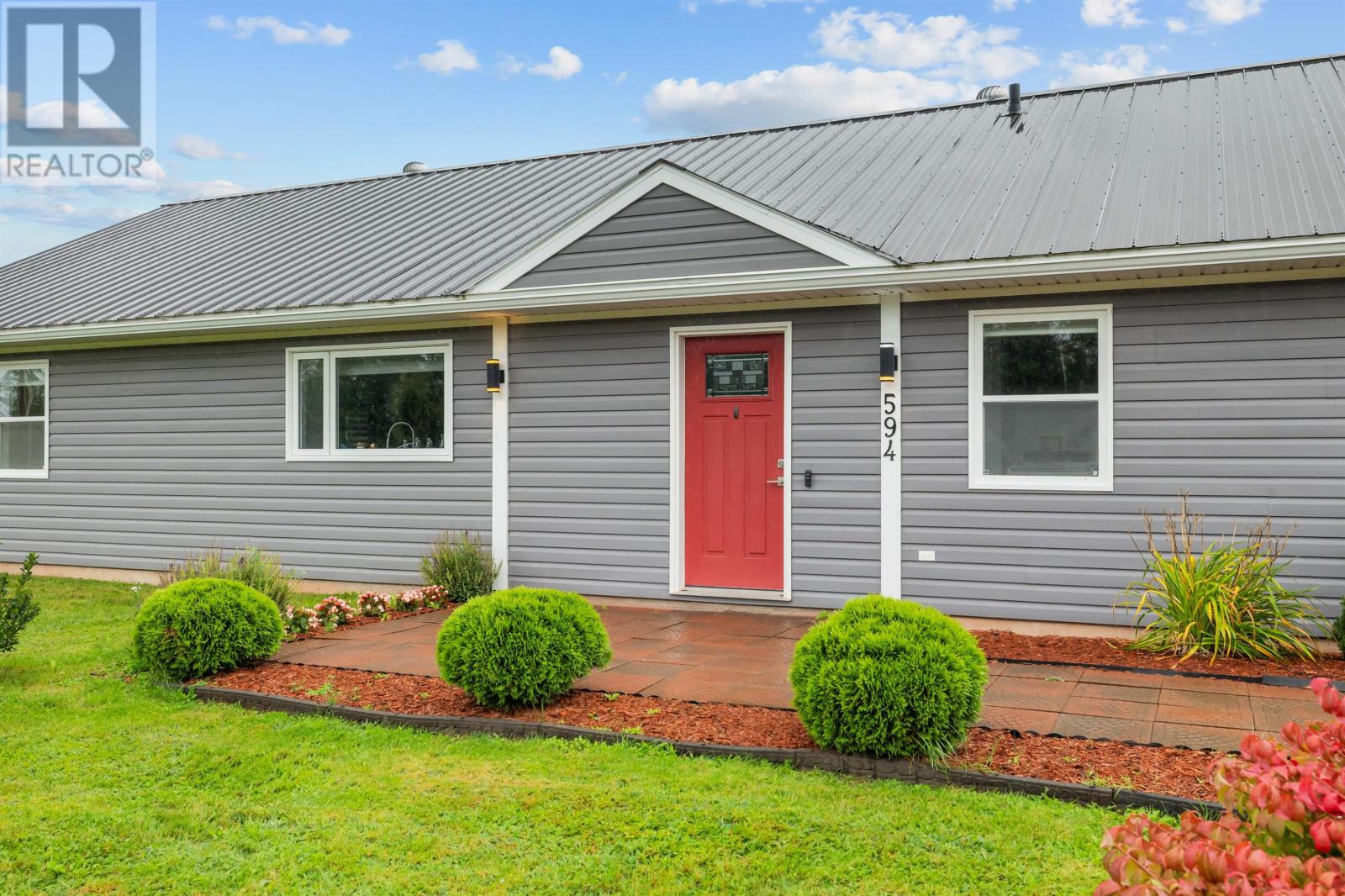 594 Lower Montague Road Property Photo 1